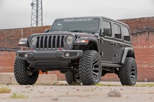 Jeep Wrangler Unlimited Suspension Lift Kit - Rough Country - 2.5 Inch Lift Kit | Coils | V2 - '24-'25